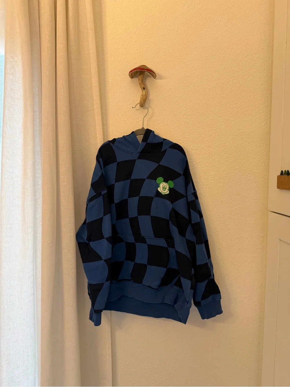 Old Navy x Disney Boys Mickey Mouse Oversized Sweatshirt | Size M (8)